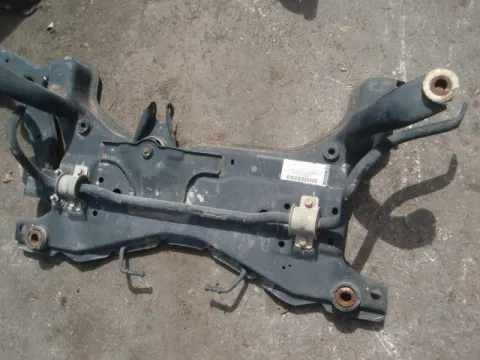 Γέφυρα Εμπρός Οριζόντια για FORD FOCUS (2004 - 2008) Mk2a (DA3 - C307) *ΔΒ* ΠΑΛΕΤΑ 81 *195221* Γέφυρα Εμπρός Οριζόντια για FORD FOCUS (2004 - 2008) Mk2a (DA3 - C307) *ΔΒ* ΠΑΛΕΤΑ 81 *195221*