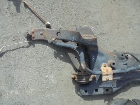 Ψαλίδι Εμπρός Αριστερό για FORD FOCUS (1998 - 2001) Mk1a *ΔΒ* Ψαλίδι Εμπρός Αριστερό για FORD FOCUS (1998 - 2001) Mk1a *ΔΒ*