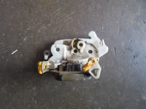 Κλειδαριά μηχανική Εμπρός Δεξιά για NISSAN MICRA (1993 - 1997) (K11) Κλειδαριά μηχανική Εμπρός Δεξιά για NISSAN MICRA (1993 - 1997) (K11)