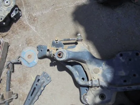 Ψαλίδι Εμπρός Αριστερό για TOYOTA AVENSIS (1997 - 2000) (T220) , (2000 - 2003) (T220) *ΔΒ* Ψαλίδι Εμπρός Αριστερό για TOYOTA AVENSIS (1997 - 2000) (T220) , (2000 - 2003) (T220) *ΔΒ*