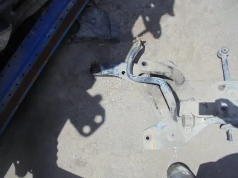 Ψαλίδι Εμπρός Αριστερό για MITSUBISHI COLT (2005 - 2008 ) (CZ) *ΔΒ* ΠΑΛΕΤΑ 96 *195472* Ψαλίδι Εμπρός Αριστερό για MITSUBISHI COLT (2005 - 2008 ) (CZ) *ΔΒ* ΠΑΛΕΤΑ 96 *195472*