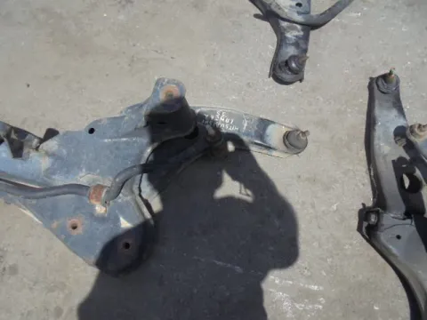 Ψαλίδι Εμπρός Δεξί για MITSUBISHI LANCER (1995 - 1997) (CK) *ΔΒ* ΠΑΛΕΤΑ 96 *195472* Ψαλίδι Εμπρός Δεξί για MITSUBISHI LANCER (1995 - 1997) (CK) *ΔΒ* ΠΑΛΕΤΑ 96 *195472*