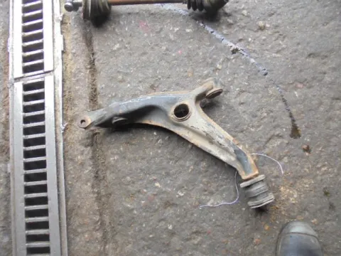 Ψαλίδι Εμπρός Αριστερό για HONDA CIVIC (1996 - 1998) (EJ - K) (MA - B) Ψαλίδι Εμπρός Αριστερό για HONDA CIVIC (1996 - 1998) (EJ - K) (MA - B)
