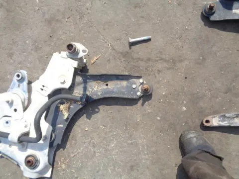 Ψαλίδι Εμπρός Δεξί για RENAULT MEGANE (2008 - 2012) (KZ_) (BZ_) *ΔΒ* Ψαλίδι Εμπρός Δεξί για RENAULT MEGANE (2008 - 2012) (KZ_) (BZ_) *ΔΒ*