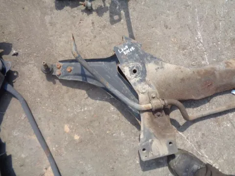 Ψαλίδι Εμπρός Αριστερό για LANDROVER 110 (1983 - 1990) (LD) *ΔΒ*