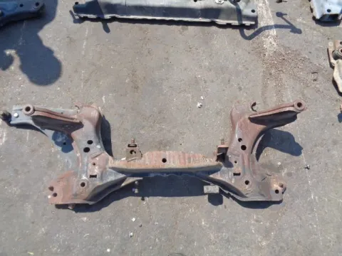 Γέφυρα Εμπρός Οριζόντια για MAZDA 323F (2001 - 2003) (BJ) *ΔΒ* Γέφυρα Εμπρός Οριζόντια για MAZDA 323F (2001 - 2003) (BJ) *ΔΒ*