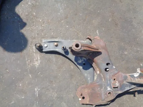 Ψαλίδι Εμπρός Αριστερό για MAZDA 323F (2001 - 2003) (BJ) *ΔΒ* Ψαλίδι Εμπρός Αριστερό για MAZDA 323F (2001 - 2003) (BJ) *ΔΒ*