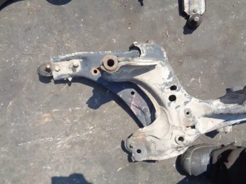 Ψαλίδι Εμπρός Αριστερό για MAZDA 323F (2001 - 2003) (BJ) *ΔΒ* Ψαλίδι Εμπρός Αριστερό για MAZDA 323F (2001 - 2003) (BJ) *ΔΒ*