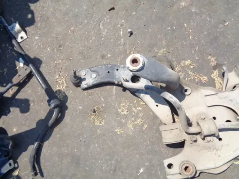 Ψαλίδι Εμπρός Αριστερό για FORD C-MAX (2003 - 2006) Mk1a (C214) *ΔΒ* Ψαλίδι Εμπρός Αριστερό για FORD C-MAX (2003 - 2006) Mk1a (C214) *ΔΒ*