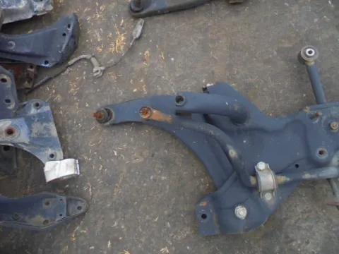 Ψαλίδι Εμπρός Αριστερό για MITSUBISHI COLT (2005 - 2008 ) (CZ) 1300 4A90 petrol 95 *ΔΒ*