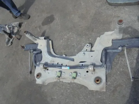 Γέφυρα Εμπρός Οριζόντια για RENAULT LAGUNA (2001 - 2005) (BG) (KG) *ΔΒ* ΠΑΛΕΤΑ 109  *196015* Γέφυρα Εμπρός Οριζόντια για RENAULT LAGUNA (2001 - 2005) (BG) (KG) *ΔΒ* ΠΑΛΕΤΑ 109  *196015*