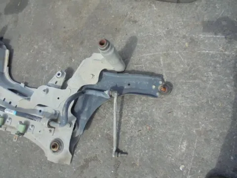 Ψαλίδι Εμπρός Δεξί για RENAULT LAGUNA (2001 - 2005) (BG) (KG) *ΔΒ* Ψαλίδι Εμπρός Δεξί για RENAULT LAGUNA (2001 - 2005) (BG) (KG) *ΔΒ*