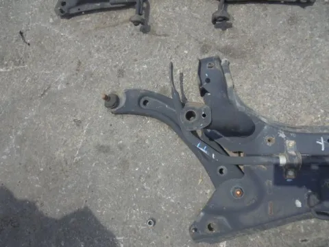 Ψαλίδι Εμπρός Αριστερό για SUZUKI SWIFT (2012 - 2014) ( ) *ΔΒ* Ψαλίδι Εμπρός Αριστερό για SUZUKI SWIFT (2012 - 2014) ( ) *ΔΒ*