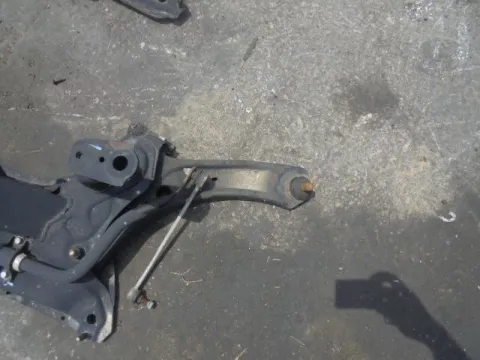 Ψαλίδι Εμπρός Δεξί για SUZUKI SX4 (2007 - 2009) (RW) , (2010 - 2013) (RW) *ΔΒ* Ψαλίδι Εμπρός Δεξί για SUZUKI SX4 (2007 - 2009) (RW) , (2010 - 2013) (RW) *ΔΒ*