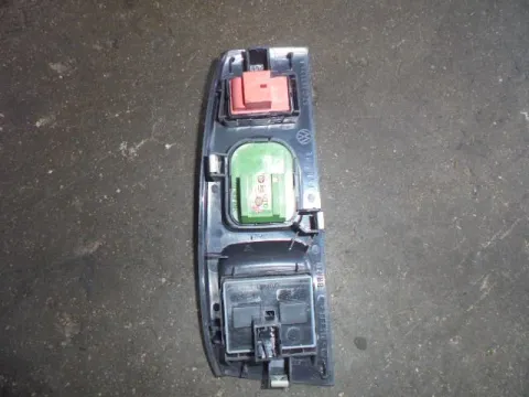 Διακόπτης Παραθύρων Κεντρικός Αριστερής 2πλος 4+10+4Pin για VW FOX (2005 - ) (5Z1) - 