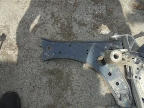 Ψαλίδι Εμπρός Αριστερό για VW GOLF (2004 - 2008) Mk5 (1K1) *ΔΒ*