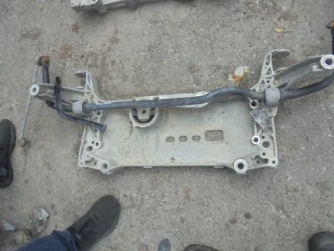 Γέφυρα Εμπρός Οριζόντια για VW PASSAT (2005 - 2011) (3C2) *ΔΒ* Γέφυρα Εμπρός Οριζόντια για VW PASSAT (2005 - 2011) (3C2) *ΔΒ*