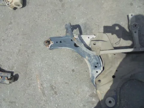 Ψαλίδι Εμπρός Αριστερό για VW GOLF (1998 - 2004) Mk4 (1J1) *ΔΒ* Ψαλίδι Εμπρός Αριστερό για VW GOLF (1998 - 2004) Mk4 (1J1) *ΔΒ*