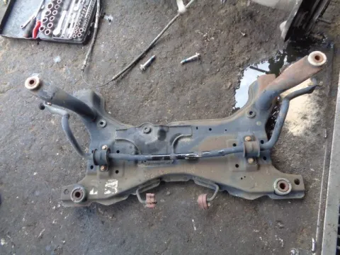 Γέφυρα Εμπρός Οριζόντια για FORD FOCUS (2004 - 2008) Mk2a (DA3 - C307) *ΔΒ* Γέφυρα Εμπρός Οριζόντια για FORD FOCUS (2004 - 2008) Mk2a (DA3 - C307) *ΔΒ*