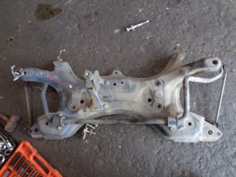 Γέφυρα Εμπρός Οριζόντια για TOYOTA COROLLA (2004 - 2007) (E120) *ΔΒ* Γέφυρα Εμπρός Οριζόντια για TOYOTA COROLLA (2004 - 2007) (E120) *ΔΒ*
