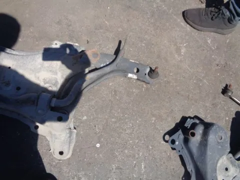 Ψαλίδι Εμπρός Δεξί για TOYOTA YARIS (2009 - 2012) (XP90) *ΔΒ* ΠΑΛΕΤΑ *124* 196781 Ψαλίδι Εμπρός Δεξί για TOYOTA YARIS (2009 - 2012) (XP90) *ΔΒ* ΠΑΛΕΤΑ *124* 196781