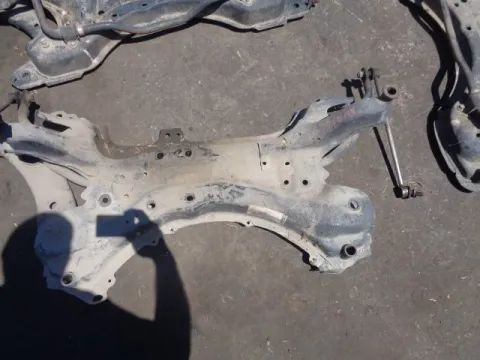 Γέφυρα Εμπρός Οριζόντια για TOYOTA AURIS (2009 - 2013)  *ΔΒ* ΠΑΛΕΤΑ *126* 196783 Γέφυρα Εμπρός Οριζόντια για TOYOTA AURIS (2009 - 2013)  *ΔΒ* ΠΑΛΕΤΑ *126* 196783