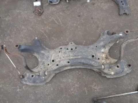 Γέφυρα Εμπρός Οριζόντια για TOYOTA COROLLA (2002 - 2004) (E120) , (2004 - 2007) (E120) *ΔΒ* Γέφυρα Εμπρός Οριζόντια για TOYOTA COROLLA (2002 - 2004) (E120) , (2004 - 2007) (E120) *ΔΒ*
