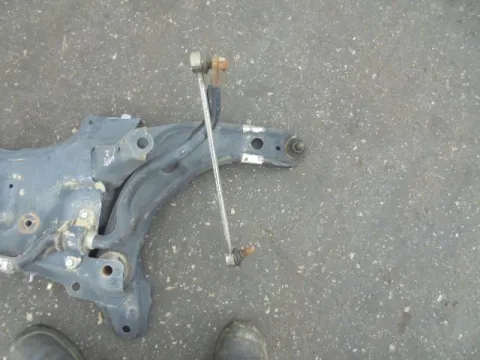 Ψαλίδι Εμπρός Δεξί για TOYOTA YARIS (2009 - 2012) (XP90) *ΔΒ* ΠΑΛΕΤΑ *122* 196779 Ψαλίδι Εμπρός Δεξί για TOYOTA YARIS (2009 - 2012) (XP90) *ΔΒ* ΠΑΛΕΤΑ *122* 196779