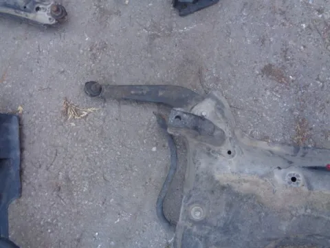 Ψαλίδι Εμπρός Αριστερό για PEUGEOT 206 (1998 - 2002) (2A) (2C) (T3E) *ΔΒ* Ψαλίδι Εμπρός Αριστερό για PEUGEOT 206 (1998 - 2002) (2A) (2C) (T3E) *ΔΒ*