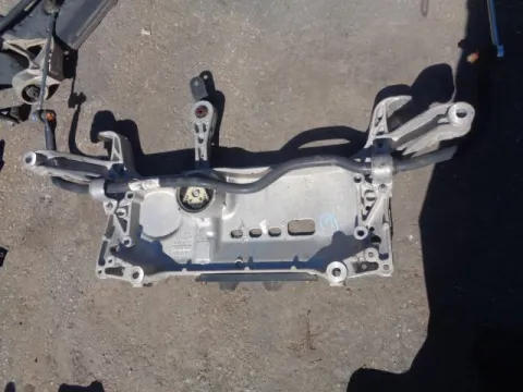 Γέφυρα Εμπρός Οριζόντια για VW GOLF (2009 - 2013) Mk6 (5K1) *ΔΒ* ΠΑΛΕΤΑ 132 *197057* Γέφυρα Εμπρός Οριζόντια για VW GOLF (2009 - 2013) Mk6 (5K1) *ΔΒ* ΠΑΛΕΤΑ 132 *197057*