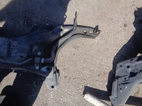 Ψαλίδι Εμπρός Δεξί για TOYOTA YARIS (2009 - 2012) (XP90) *ΔΒ* Ψαλίδι Εμπρός Δεξί για TOYOTA YARIS (2009 - 2012) (XP90) *ΔΒ*