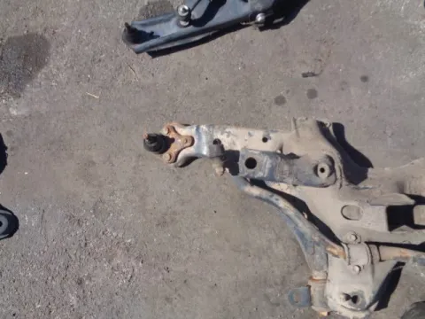 Ψαλίδι Εμπρός Αριστερό για TOYOTA RAV-4 (1998 - 2000) (XA10) *ΔΒ* ΠΑΛΕΤΑ 134 *197059* Ψαλίδι Εμπρός Αριστερό για TOYOTA RAV-4 (1998 - 2000) (XA10) *ΔΒ* ΠΑΛΕΤΑ 134 *197059*