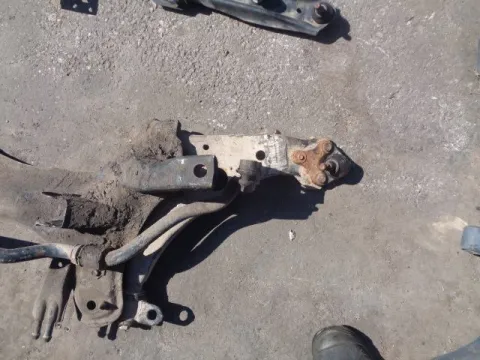 Ψαλίδι Εμπρός Δεξί για TOYOTA RAV-4 (1998 - 2000) (XA10) *ΔΒ* ΠΑΛΕΤΑ 134 *197059* Ψαλίδι Εμπρός Δεξί για TOYOTA RAV-4 (1998 - 2000) (XA10) *ΔΒ* ΠΑΛΕΤΑ 134 *197059*