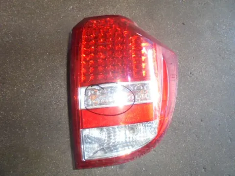 Φανάρι Πίσω Δεξί (Ραγισμένο) για KIA CEED (2009 - 2012) (ED) S-Wagon - 5dr Φανάρι Πίσω Δεξί (Ραγισμένο) για KIA CEED (2009 - 2012) (ED) S-Wagon - 5dr