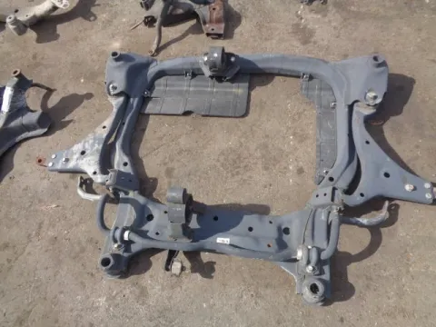 Γέφυρα Εμπρός Οριζόντια για HYUNDAI i30 (2007 - 2012) *ΔΒ* Γέφυρα Εμπρός Οριζόντια για HYUNDAI i30 (2007 - 2012) *ΔΒ*