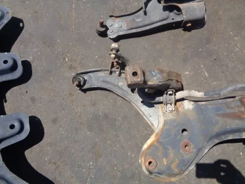 Ψαλίδι Εμπρός Αριστερό για HYUNDAI COUPE (1997- 1999) (RD) *ΔΒ* Ψαλίδι Εμπρός Αριστερό για HYUNDAI COUPE (1997- 1999) (RD) *ΔΒ*