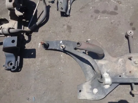 Ψαλίδι Εμπρός Αριστερό για MITSUBISHI COLT (2005 - 2008 ) (CZ) 1300 4A90 petrol 95 *ΔΒ* ΠΑΛΕΤΑ 225 *212571*