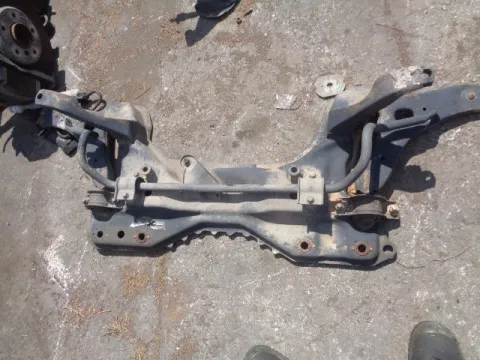 Γέφυρα Εμπρός Οριζόντια για FORD FOCUS (2002 - 2004) Mk1b *ΔΒ* ΠΑΛΕΤΑ 147 *197772* Γέφυρα Εμπρός Οριζόντια για FORD FOCUS (2002 - 2004) Mk1b *ΔΒ* ΠΑΛΕΤΑ 147 *197772*