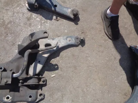 Ψαλίδι Εμπρός Δεξί για FORD FOCUS (2002 - 2004) Mk1b *ΔΒ* Ψαλίδι Εμπρός Δεξί για FORD FOCUS (2002 - 2004) Mk1b *ΔΒ*