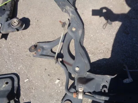 Ψαλίδι Εμπρός Αριστερό για FORD MONDEO (1996 - 2000) Mk2 *ΔΒ* Ψαλίδι Εμπρός Αριστερό για FORD MONDEO (1996 - 2000) Mk2 *ΔΒ*