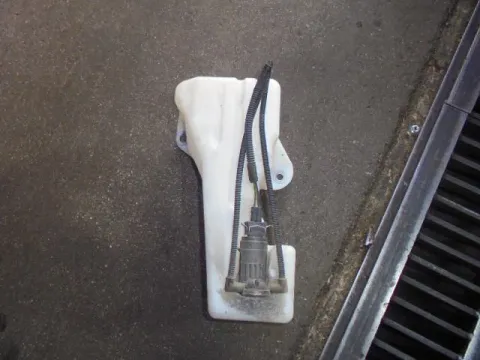 Δοχείο Υαλοκαθαριστήρων Με Μοτέρ για FIAT PANDA (2012 - ) ( ) Δοχείο Υαλοκαθαριστήρων Με Μοτέρ για FIAT PANDA (2012 - ) ( )