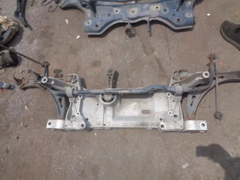 Γέφυρα Εμπρός Οριζόντια για VW GOLF (2004 - 2008) Mk5 (1K1) *ΔΒ* ΠΑΛΕΤΑ 162 *198005* Γέφυρα Εμπρός Οριζόντια για VW GOLF (2004 - 2008) Mk5 (1K1) *ΔΒ* ΠΑΛΕΤΑ 162 *198005*