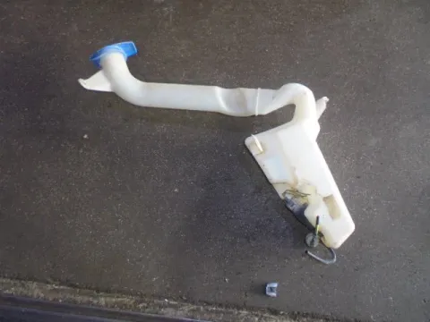 Δοχείο Υαλοκαθαριστήρων Με Μοτέρ για SKODA FABIA (2000 - 2004) (6Y) Δοχείο Υαλοκαθαριστήρων Με Μοτέρ για SKODA FABIA (2000 - 2004) (6Y)