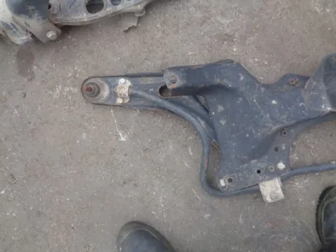 Ψαλίδι Εμπρός Αριστερό για FIAT UNO (1983 - 1989) (146) , (1989 - 1993) (146) *ΔΒ* ΠΑΛΕΤΑ *270* Ψαλίδι Εμπρός Αριστερό για FIAT UNO (1983 - 1989) (146) , (1989 - 1993) (146) *ΔΒ* ΠΑΛΕΤΑ *270*