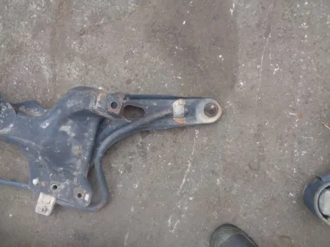 Ψαλίδι Εμπρός Δεξί για FIAT UNO (1983 - 1989) (146) , (1989 - 1993) (146) *ΔΒ* ΠΑΛΕΤΑ *270* Ψαλίδι Εμπρός Δεξί για FIAT UNO (1983 - 1989) (146) , (1989 - 1993) (146) *ΔΒ* ΠΑΛΕΤΑ *270*