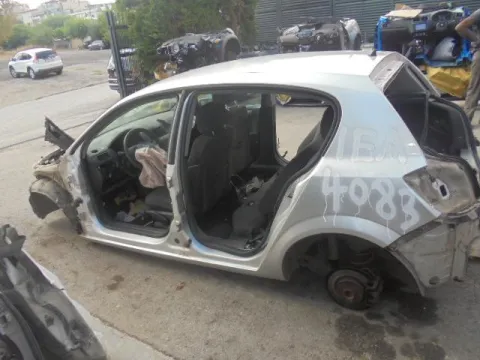 Τροπέτο Αμάξι κουφάρι Χ. Μηχανή Χ. Σασμάν Με Πίσω Άξονα Δισκόπλακες - ABS για OPEL ASTRA (2004 - 2007) H Hatchback - 5dr *ΔΒ* -  Τροπέτο Αμάξι κουφάρι Χ. Μηχανή Χ. Σασμάν Με Πίσω Άξονα Δισκόπλακες - ABS για OPEL ASTRA (2004 - 2007) H Hatchback - 5dr *ΔΒ* -