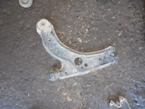 Ψαλίδι Εμπρός Αριστερό για VW GOLF (1998 - 2004) Mk4 (1J1) ΠΑΛΕΤΑ 1 *223815* Ψαλίδι Εμπρός Αριστερό για VW GOLF (1998 - 2004) Mk4 (1J1) ΠΑΛΕΤΑ 1 *223815*