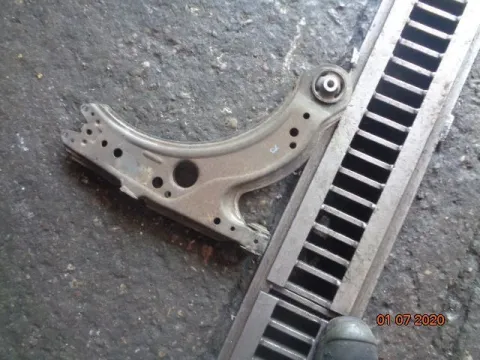 Ψαλίδι Εμπρός Δεξί για SKODA OCTAVIA (2000 - 2008) 4 (1U2-5) , (1997 - 2000) 4 (1U2-5) Ψαλίδι Εμπρός Δεξί για SKODA OCTAVIA (2000 - 2008) 4 (1U2-5) , (1997 - 2000) 4 (1U2-5)