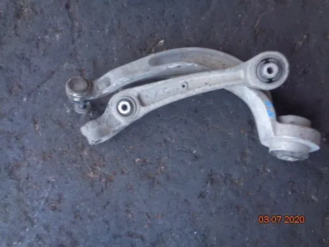 Ψαλίδι Εμπρός Δεξί Κάτω για AUDI A4 (2008 - 2011) (8K) ΠΑΛΕΤΑ 2 *223939* Ψαλίδι Εμπρός Δεξί Κάτω για AUDI A4 (2008 - 2011) (8K) ΠΑΛΕΤΑ 2 *223939*