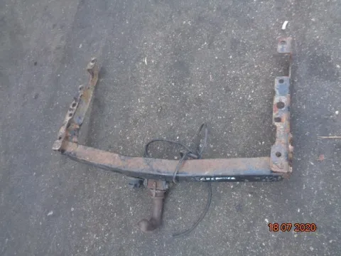 Κοτσαδόρος για JEEP CHEROKEE (2002 -2005) (KJ) *ΔΒ* ΠΑΛΕΤΑ *1* 199742 Κοτσαδόρος για JEEP CHEROKEE (2002 -2005) (KJ) *ΔΒ* ΠΑΛΕΤΑ *1* 199742